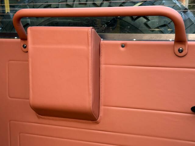 Land Rover 110