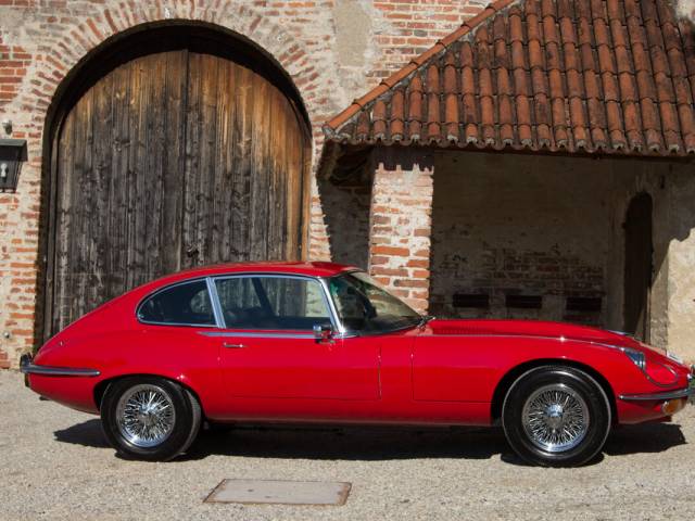 Jaguar E-Type V12 (2+2)