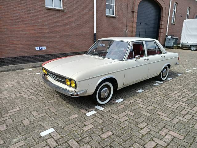 Bild 1/30 von Audi 100 GL (1973)