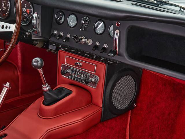 Jaguar E-Type 4.2