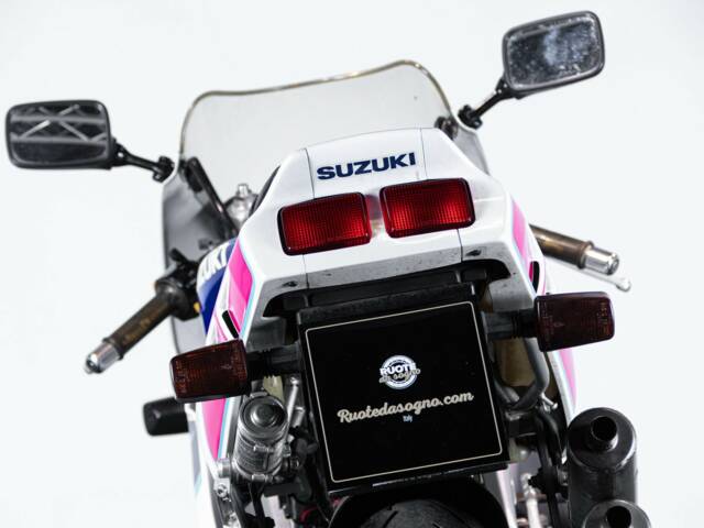Suzuki RGV 250 Gamma