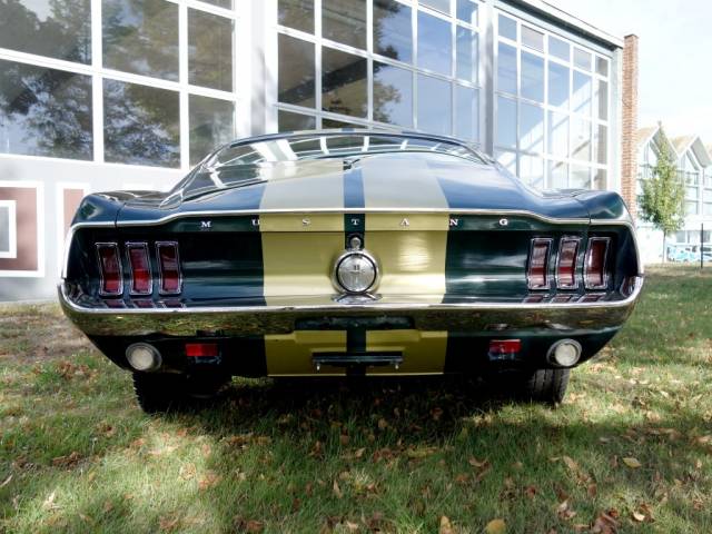Ford Mustang GT 428 Cobra Jet