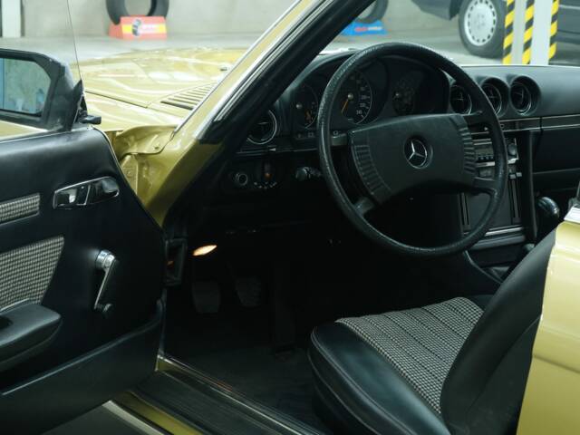 Mercedes-Benz 280 SLC