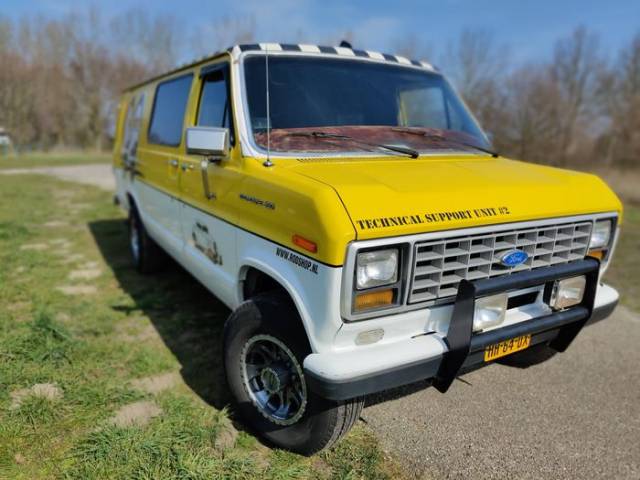Imagen 1/9 de Ford Econoline E 150 (1981)