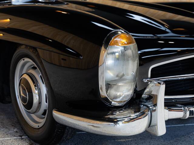 Mercedes-Benz 300 SL Roadster