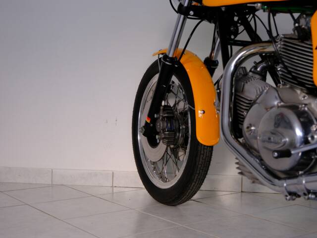 Ducati 750 Sport
