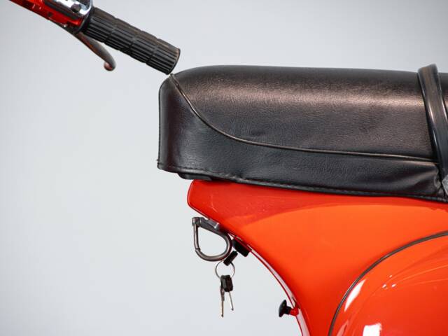 Piaggio Vespa 200 Rally