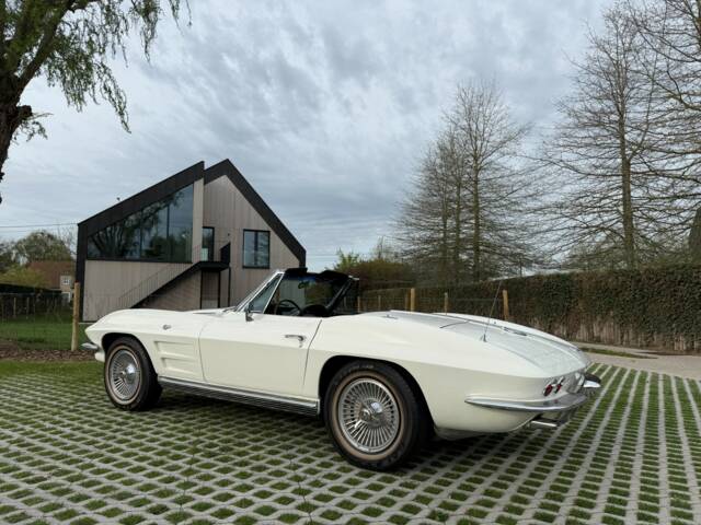Chevrolet Corvette Sting Ray Convertible