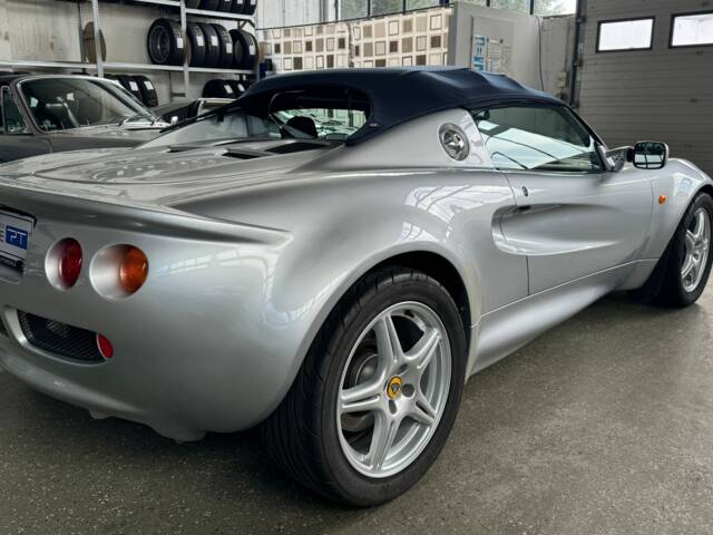 Lotus Elise 111