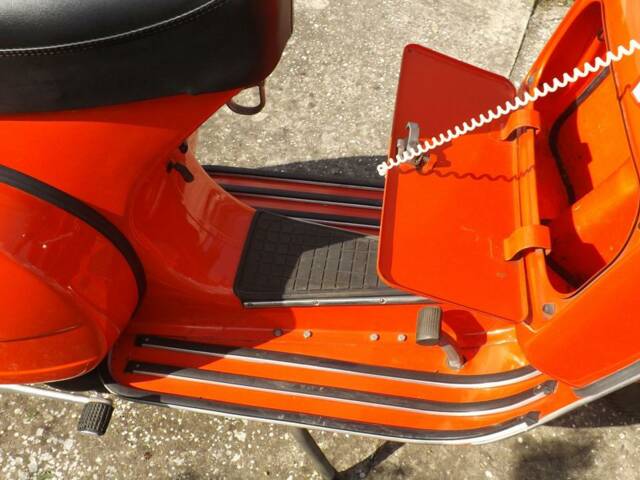 Piaggio Vespa P 200 E