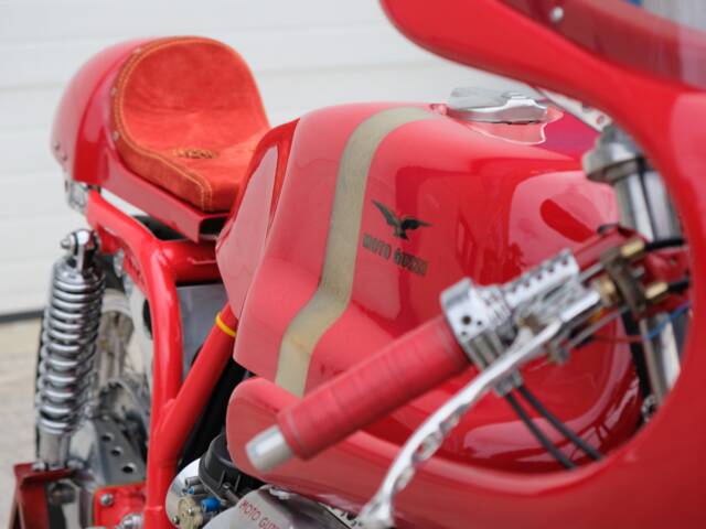 Moto Guzzi V7 850 GT