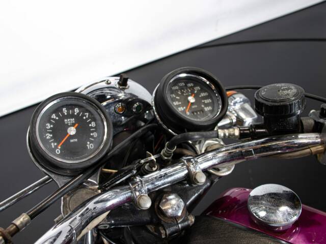 Triumph T 150 V Trident