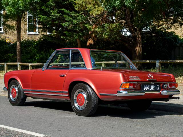 Mercedes-Benz 280 SL