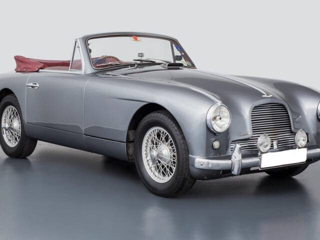 Imagen 1/13 de Aston Martin DB 2/4 Mk I DHC (1954)