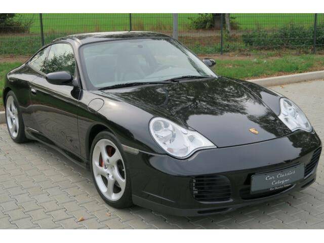 Porsche 911 Carrera 4S
