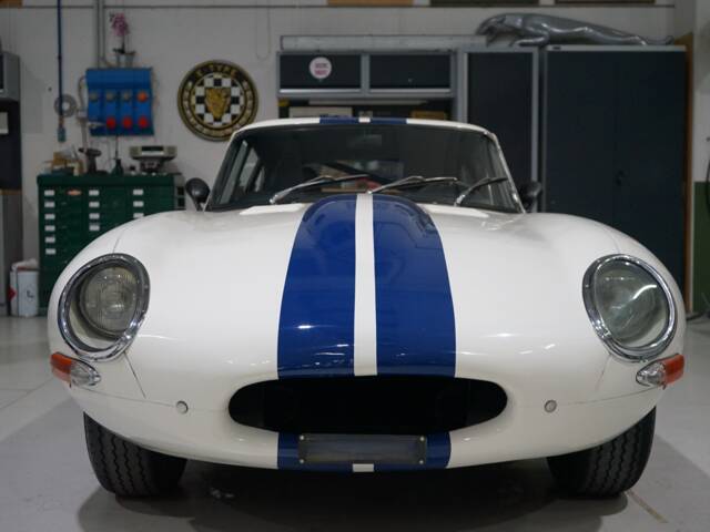 Bild 1/52 von Jaguar E-Type 3.8 (1964)