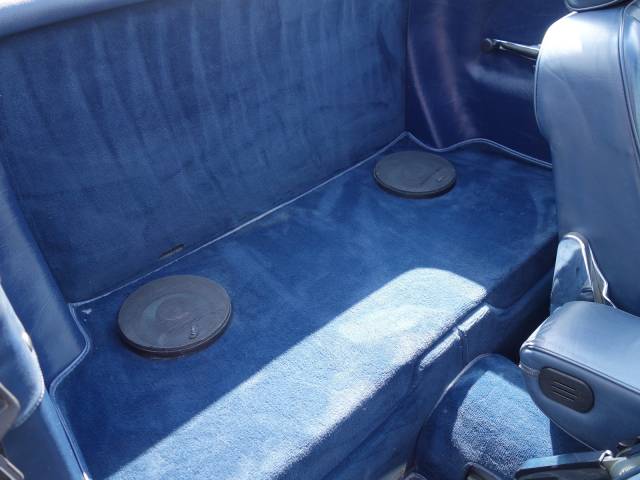 Mercedes-Benz 560 SL