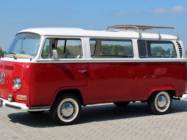 Volkswagen T2a minibus L
