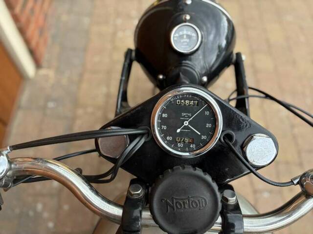 Norton Model 18