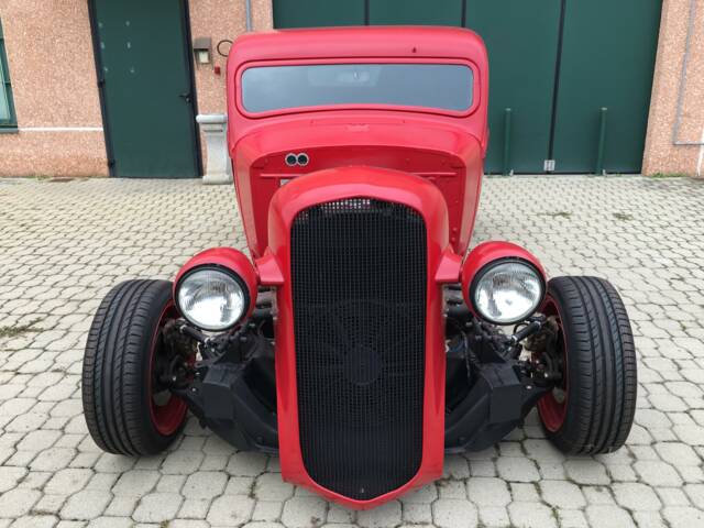 Dodge LC 1/2 Ton "Fargo"