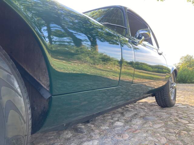 Jaguar E-Type V12 (2+2)