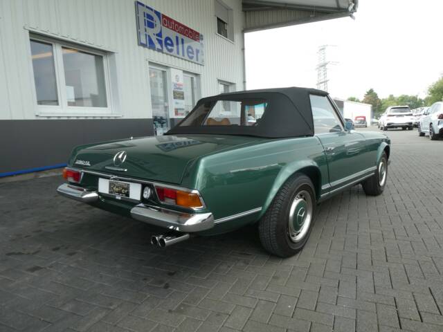 Mercedes-Benz 280 SL