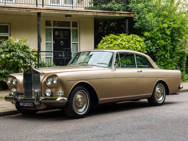 Image 1/26 of Rolls-Royce Silver Cloud III &quot;Chinese Eyes&quot; (1965)