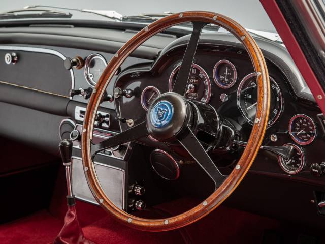 Aston Martin DB 4 Vantage