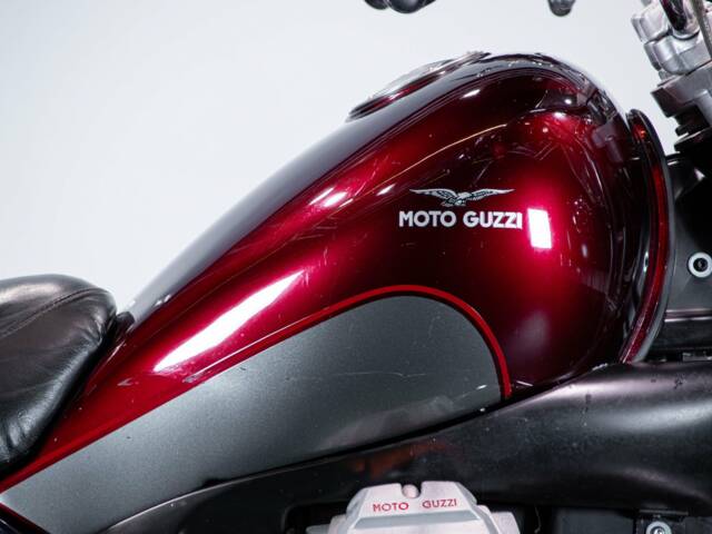 Moto Guzzi Nevada 750