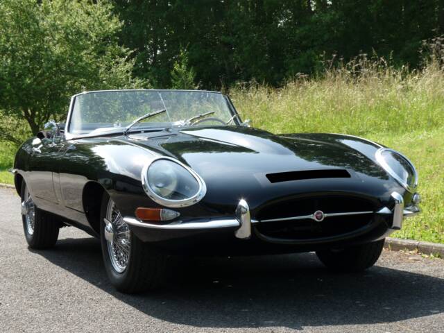 Jaguar E-Type 3.8