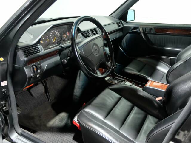 Mercedes-Benz E 500