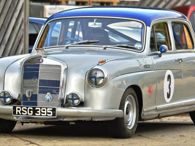 Bild 1/50 von Mercedes-Benz 220 SE (1958)