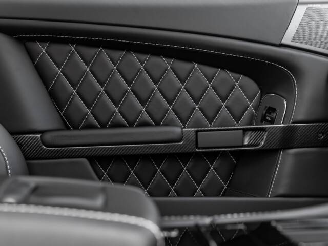 Aston Martin DBS