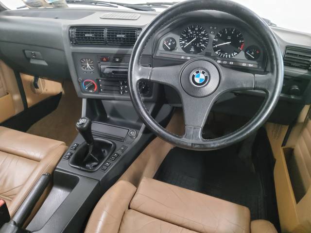 BMW 325i