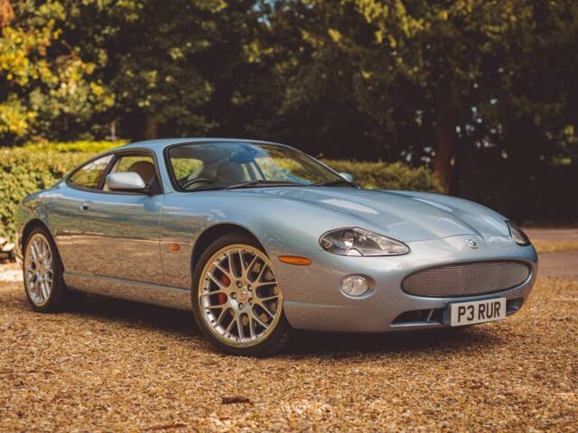 Immagine 1/8 di Jaguar XKR (2005)