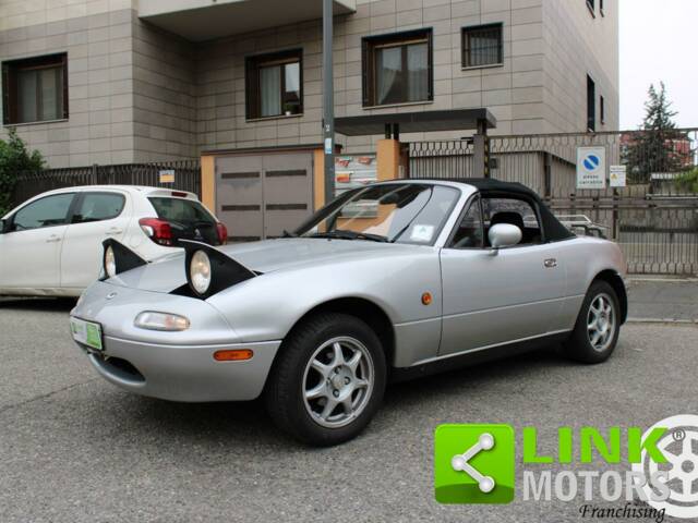 Afbeelding 1/10 van Mazda MX-5 1.6 (1997)