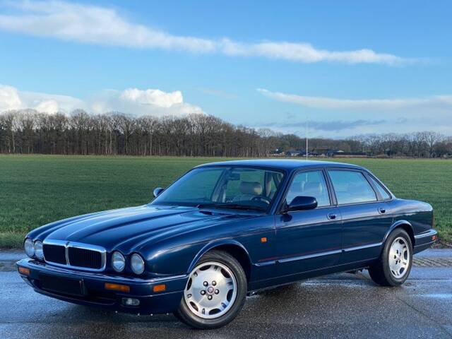 Image 1/7 of Jaguar XJ6 Sport 3.2 (1996)