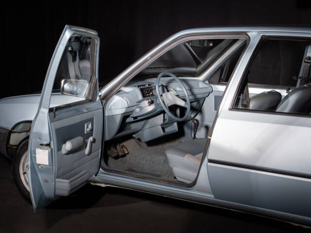 Peugeot 205