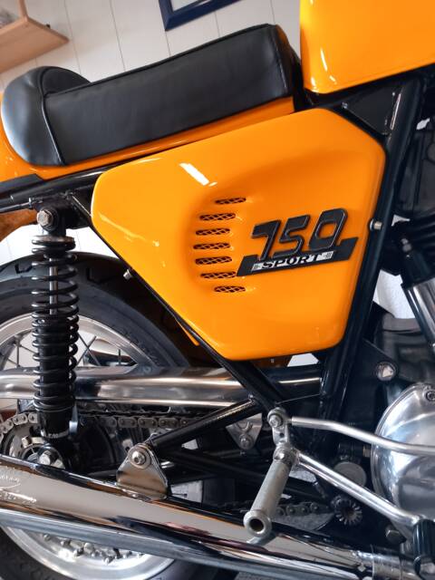Ducati 750 Sport