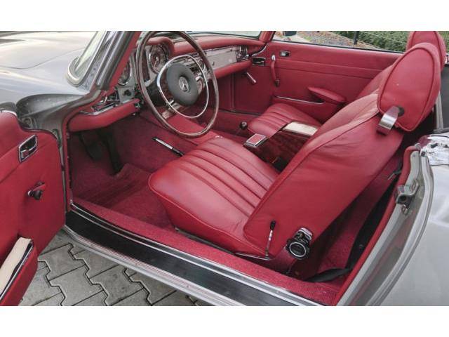 Mercedes-Benz 280 SL