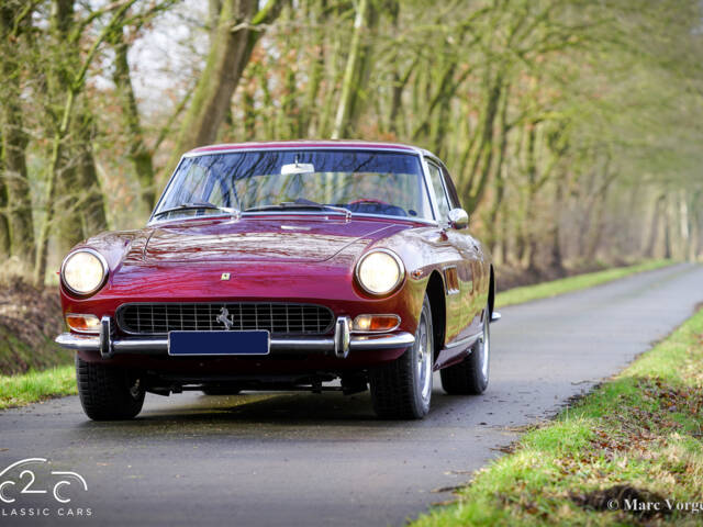 Ferrari 330 GT 2+2