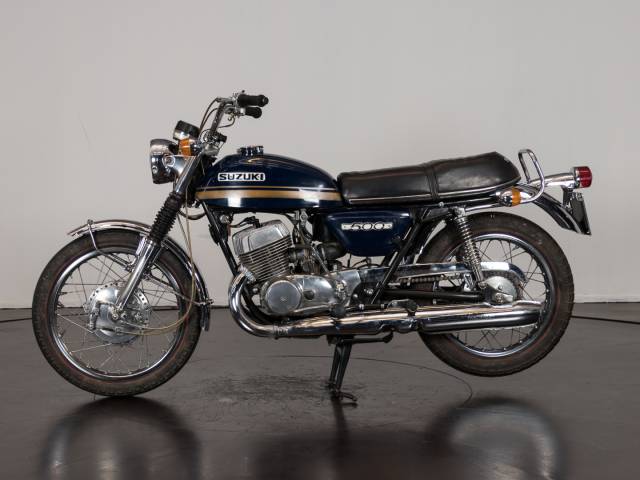 Image 1/16 de Suzuki DUMMY (1971)