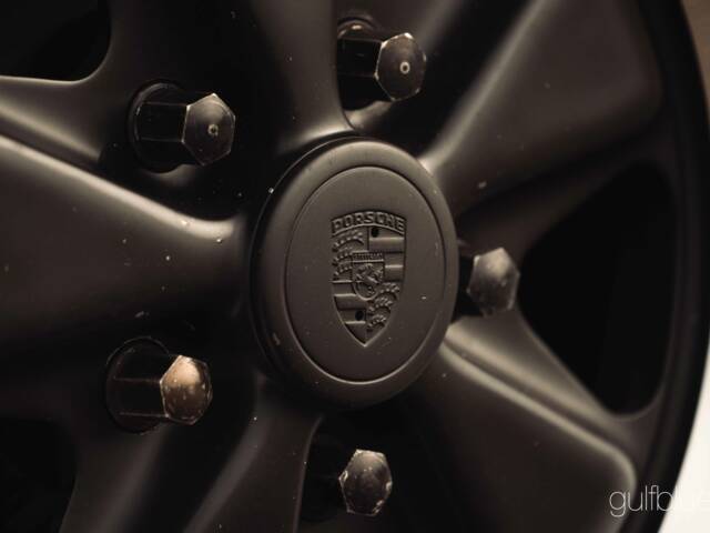 Porsche 911 Turbo 3.3