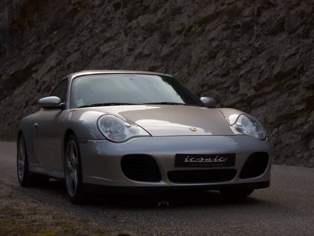 Image 1/14 of Porsche 911 Carrera 4S (2002)