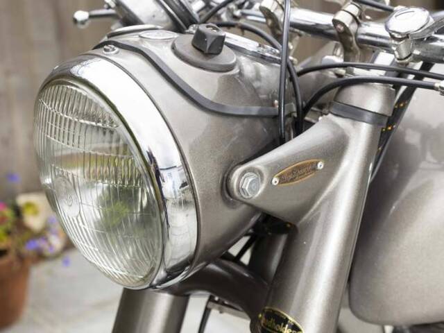 Norton Model 30 International