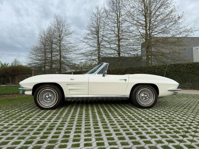 Chevrolet Corvette Sting Ray Convertible