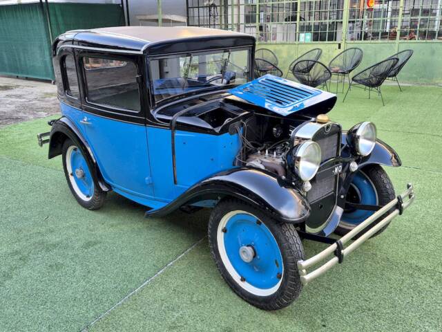 Austin 7 Saloon