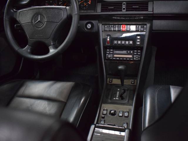 Mercedes-Benz E 500 Limited