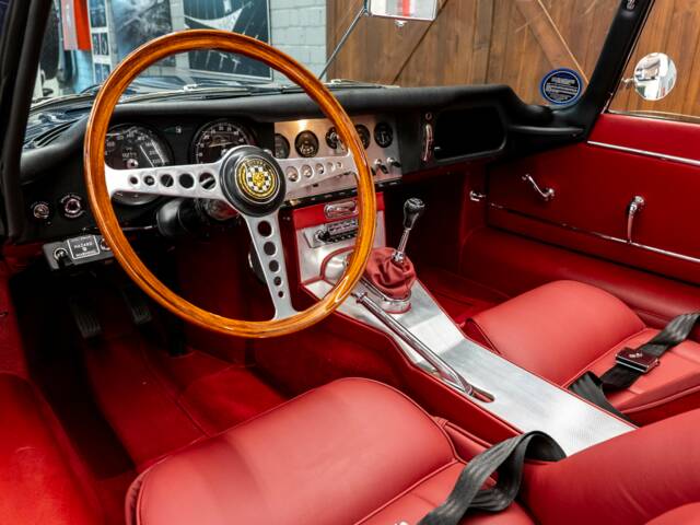 Jaguar E-Type 3.8