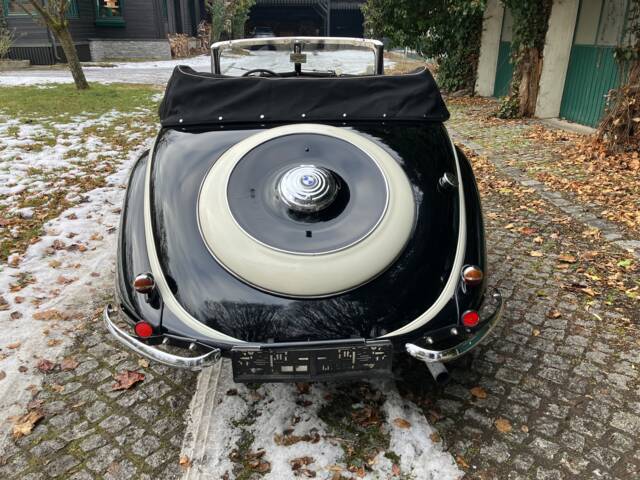 BMW 327